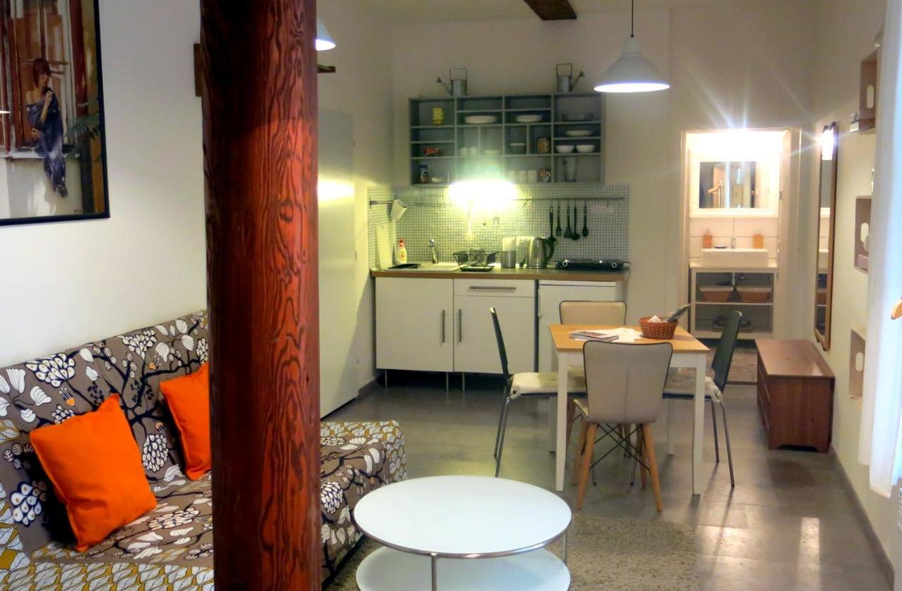 Magnificent Apartment In The Center Of Прага Экстерьер фото
